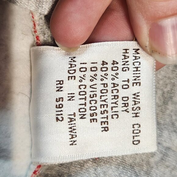 Vintage Hang 10 Red/Grey Striped Blocked Hoodie Size Small
Lot G - Picture 5 of 5